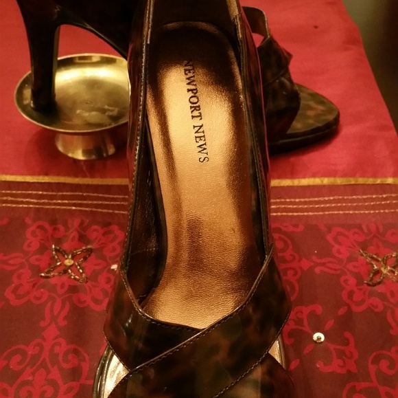 Shoes - Picture 2 of 2