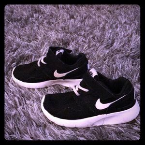 Toddler boys nikes