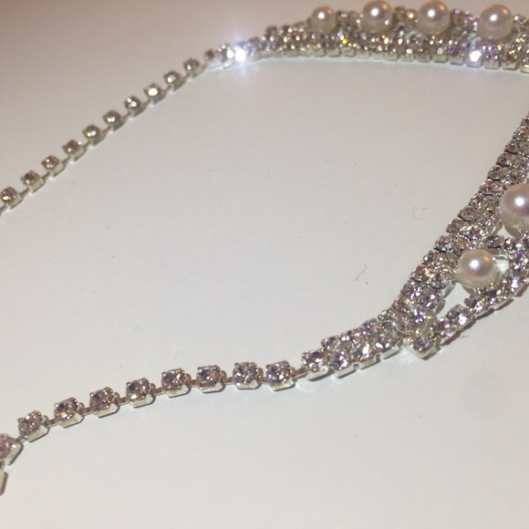Statment Pearl / diamond Necklace - Picture 3 of 3