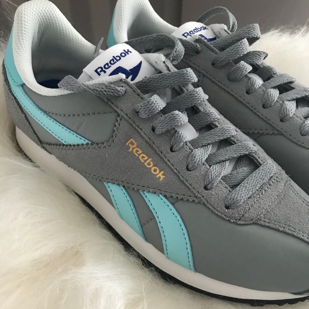 Reebok  grey sneakers New Without box size 7