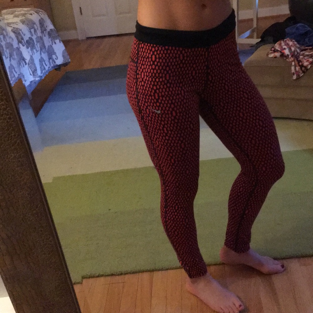 Doted Nike leggings
