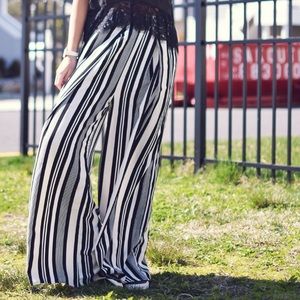 Stripped Wide Leg Pants