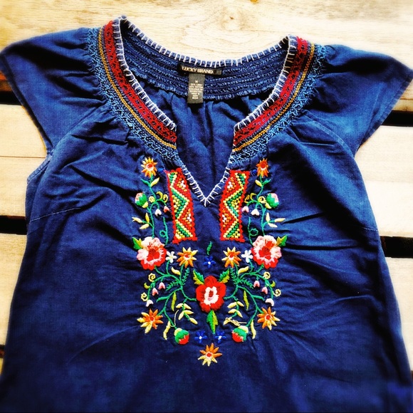 🍀Lucky Brand 🍀 Embroidered Tunic! 🌹🌷🌸 - Picture 2 of 3