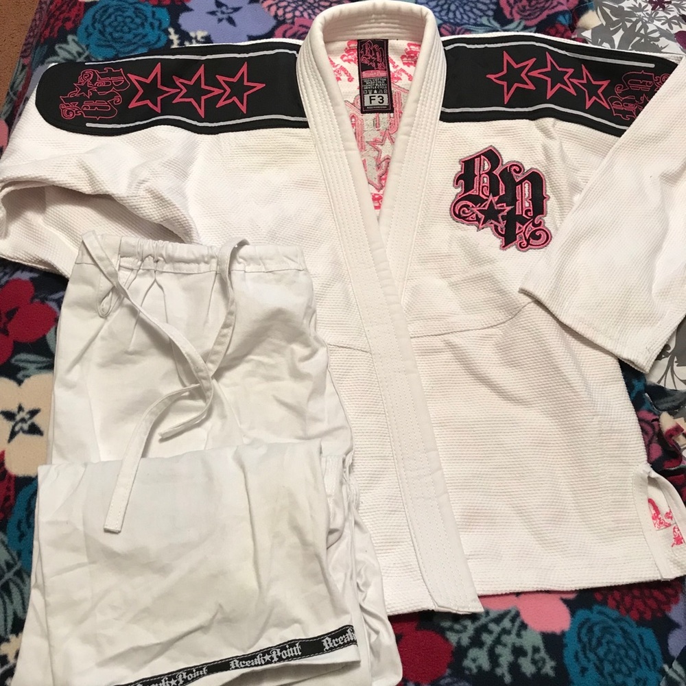 Women’s Gi, size F3, excellent condition!!!
