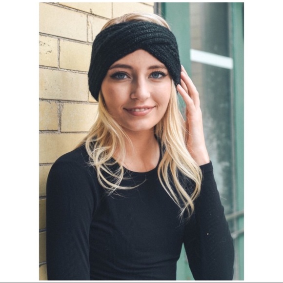 Accessories - JUST IN!! Black Knit Headband