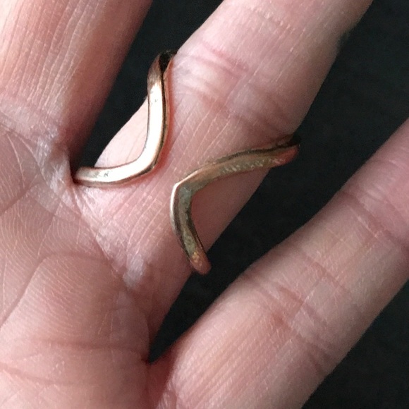 Express Ring - Picture 2 of 3