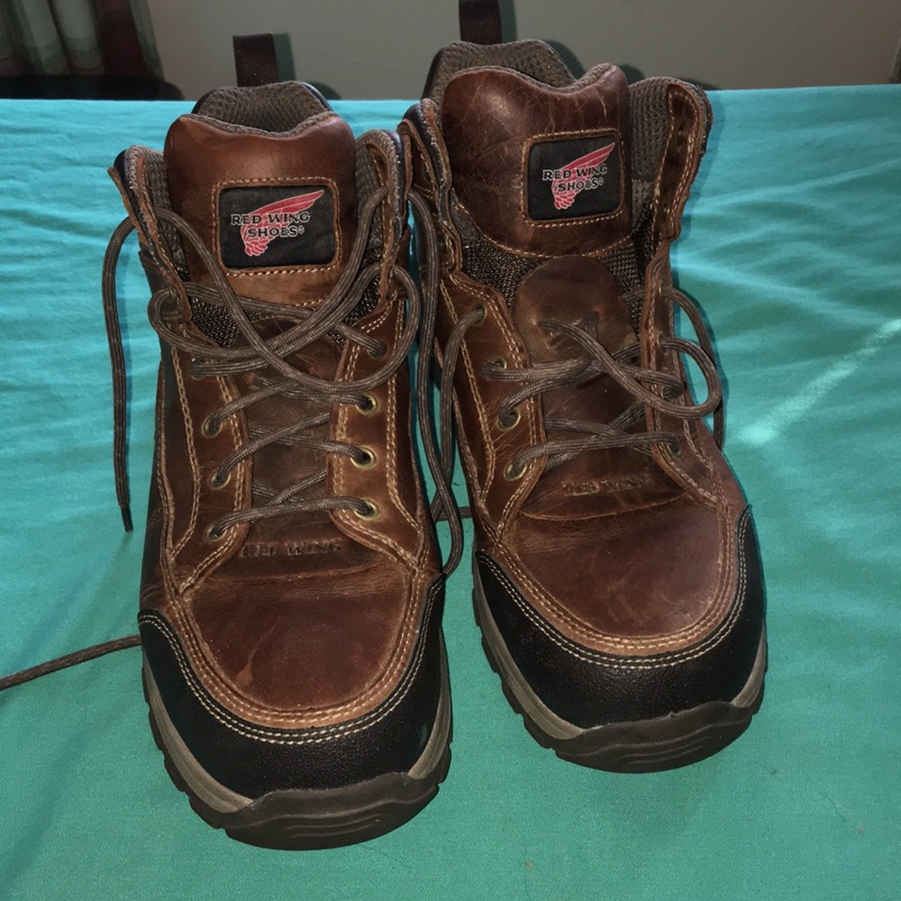 Red Wing Safety Toe Chukka Style Boot