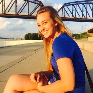 Meet your Posher, Alyssa