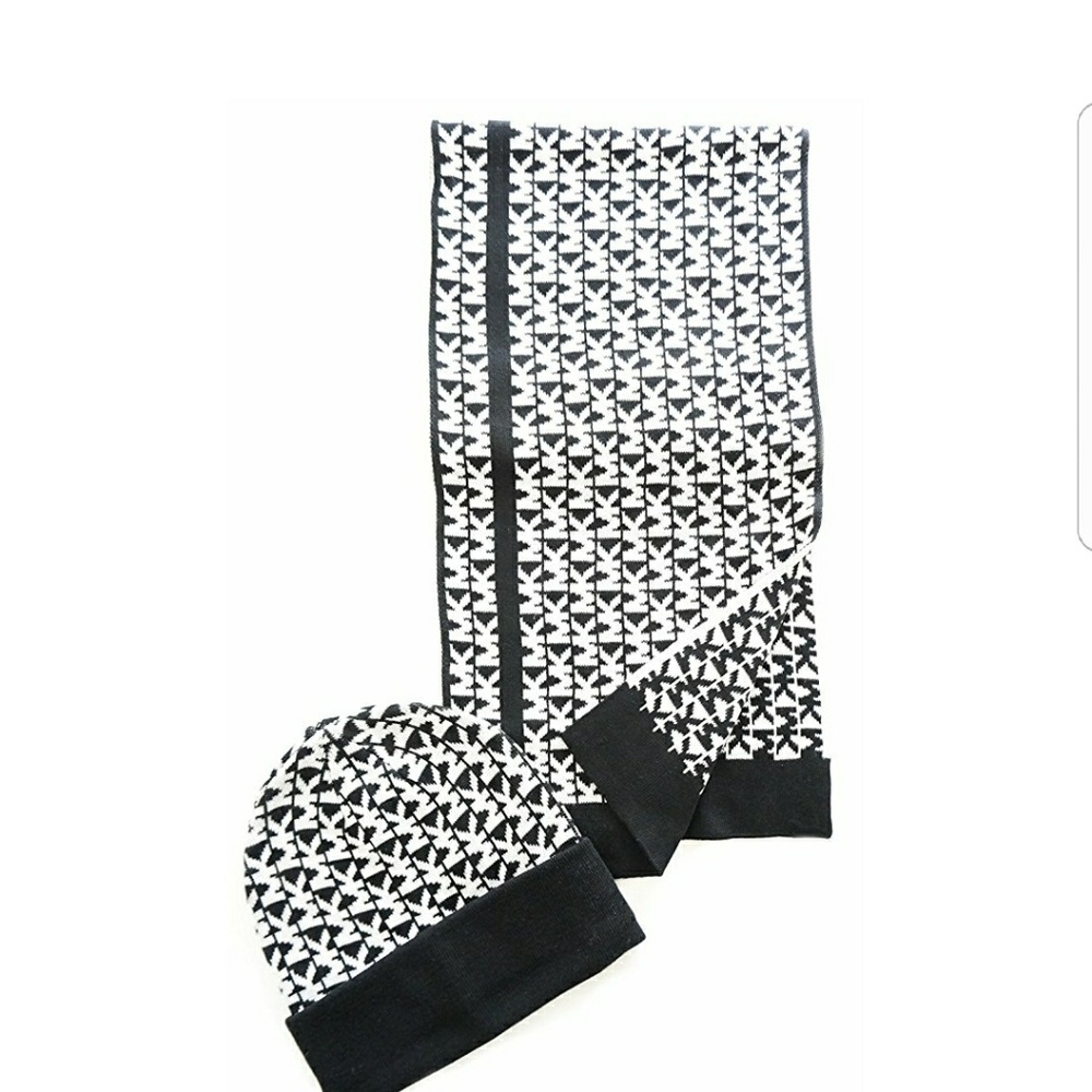 Michael kors signature scarf and beanie