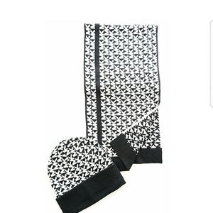 Michael kors signature scarf and beanie