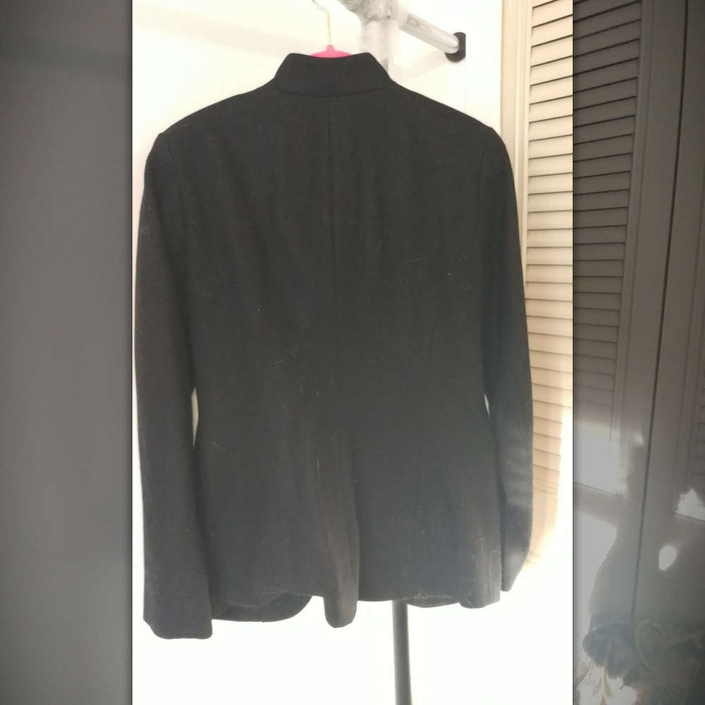 Blazer - Picture 3 of 4