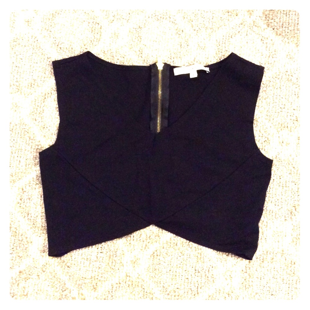 Black crop top