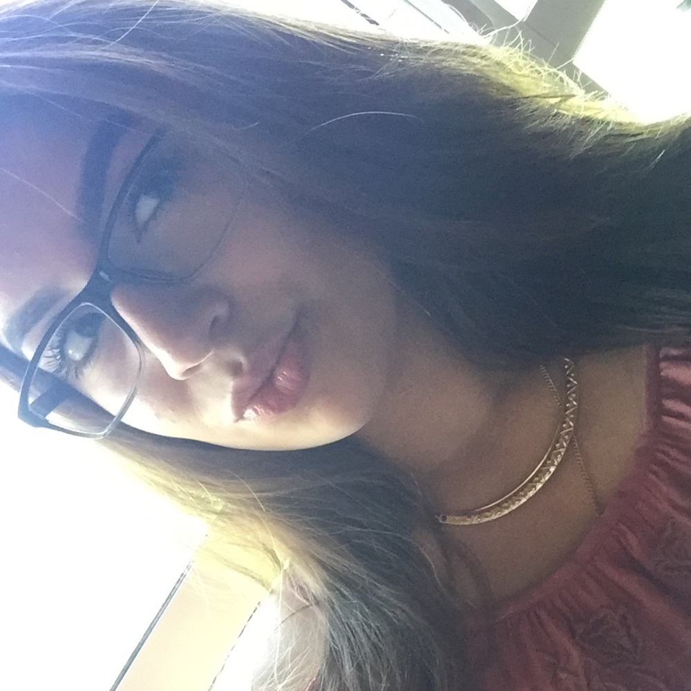 Meet your Posher, Maribel