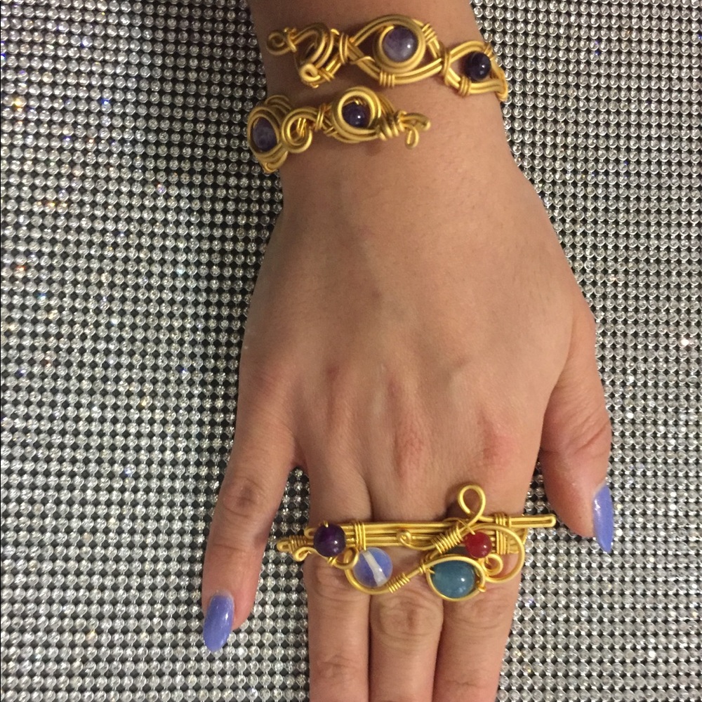 Handmade Matte Gold Ring - Picture 4 of 4