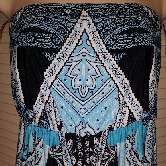 Multi-Colored Silvergate Maxi Dress - Picture 2 of 3