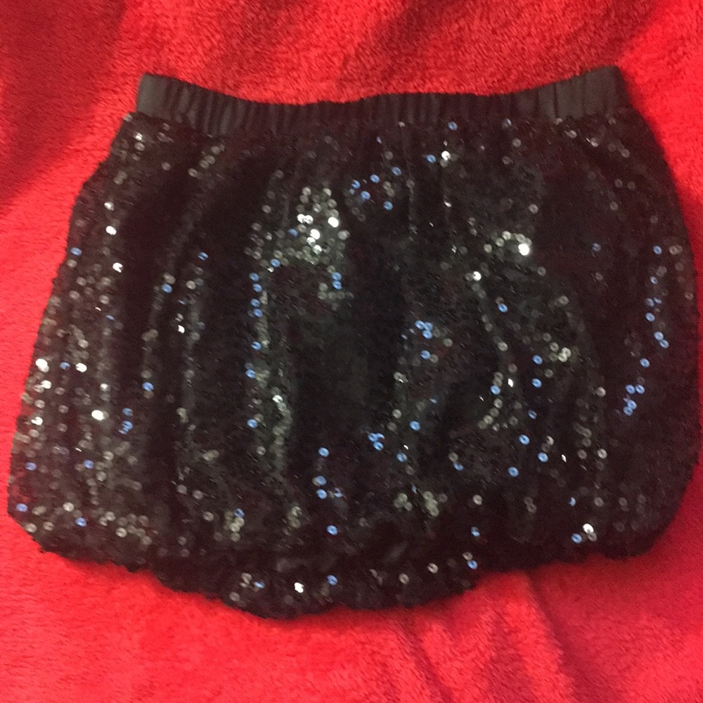 Black sequin bubble skirt