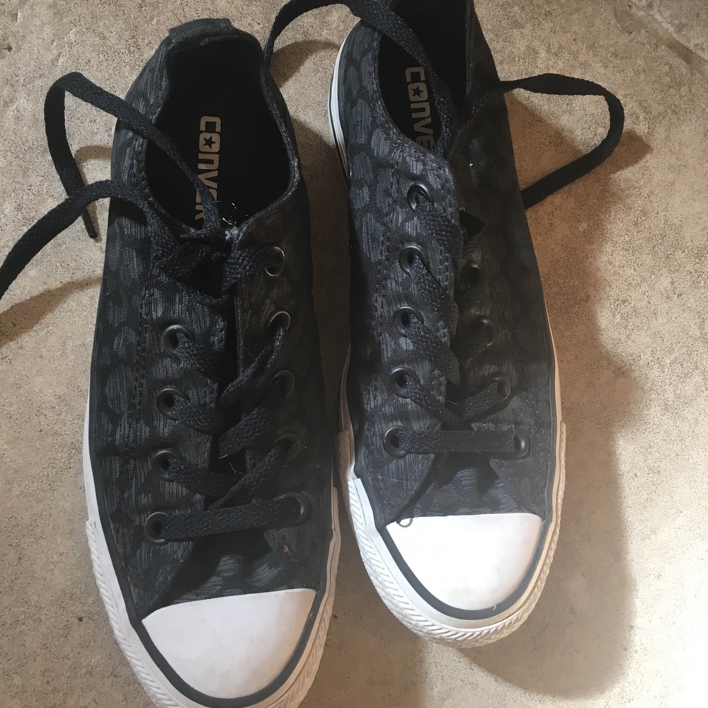 black converse