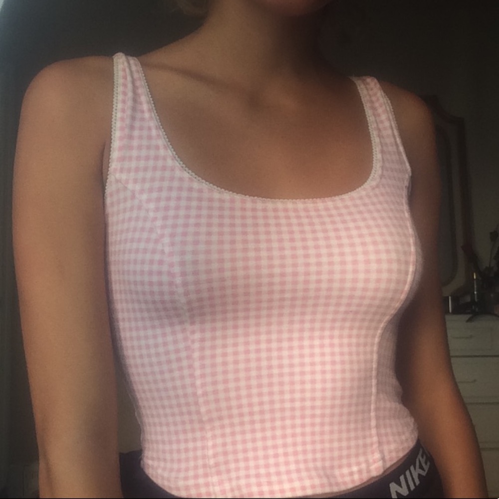 Pink tank top