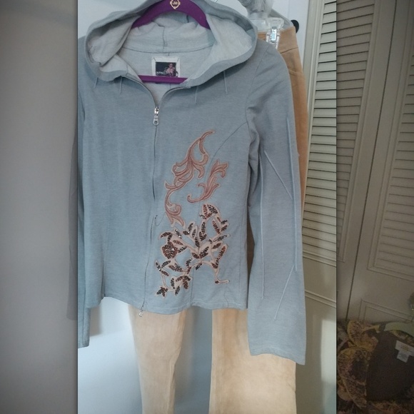 Jacket - Picture 2 of 7