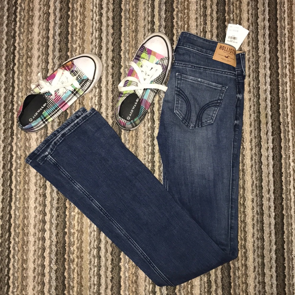 Hollister size 00 or 23 bootcut jeans