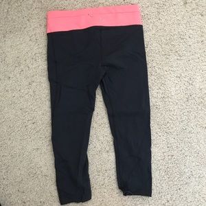 GapFit Capri leggings