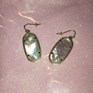 Kendra Scott Elle Earrings in Ivory Pearl