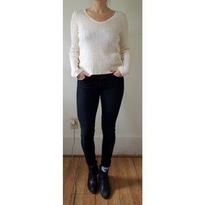 100% Cotton V-neck Sweater || Cream