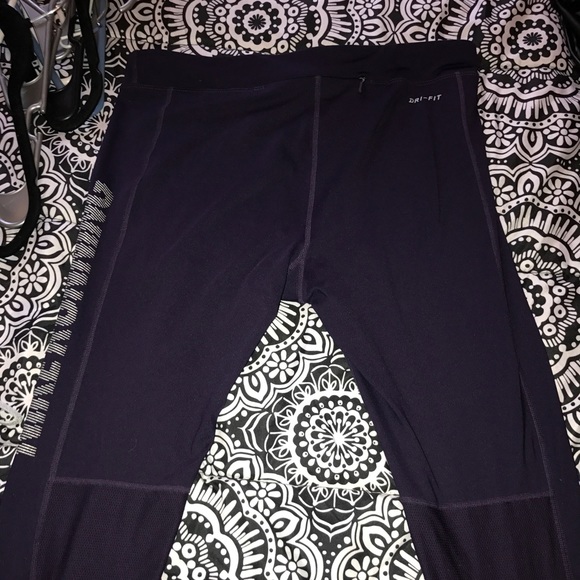 Brand new Nike dri fit leggings - Picture 2 of 2