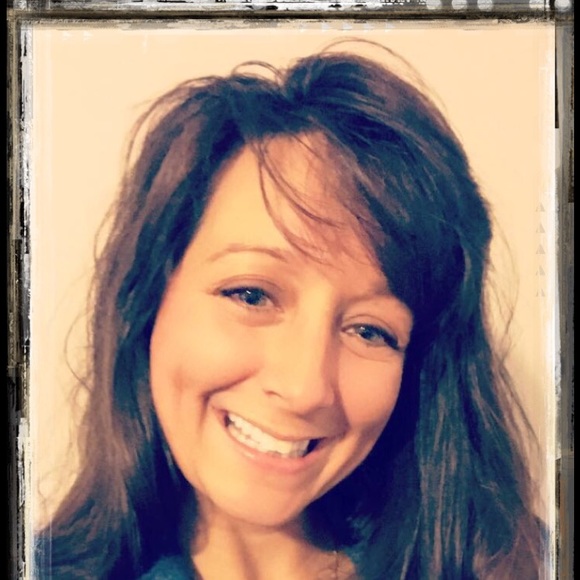 Meet your Posher, Candace - Picture 1 of 1