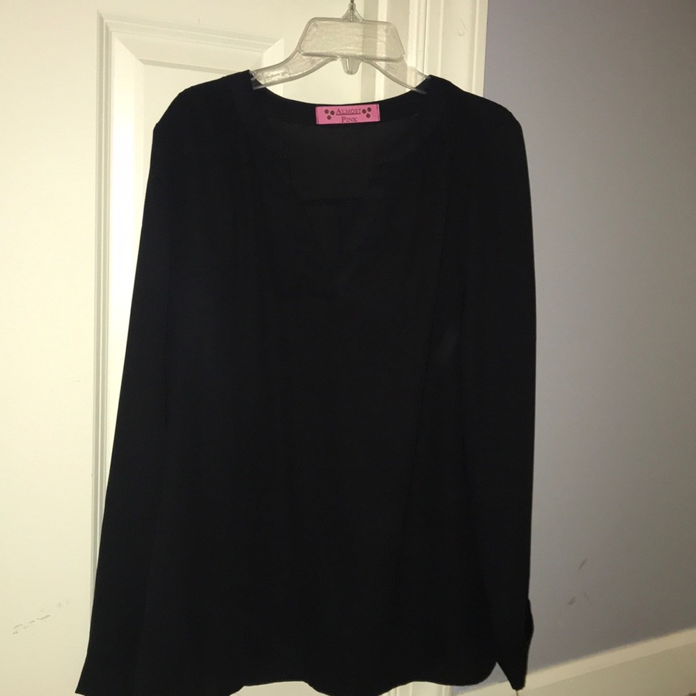 Black boutique blouse.