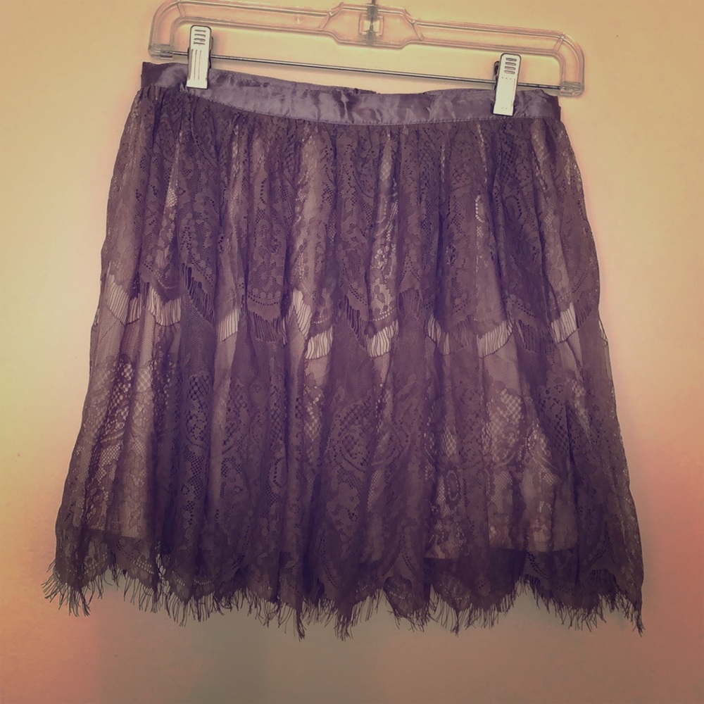 Lace overlay mini skirt