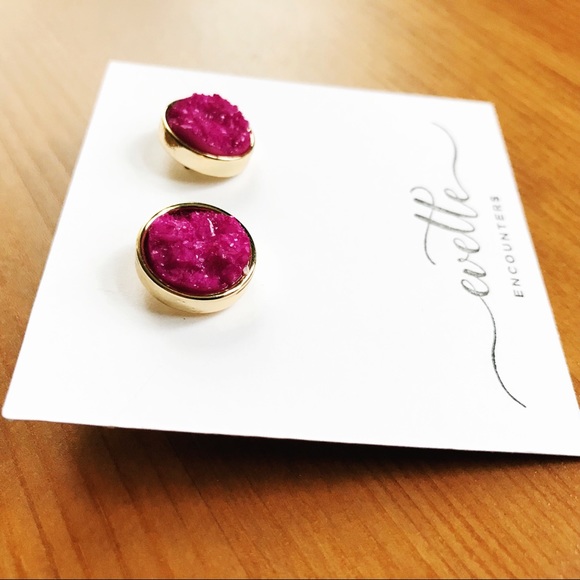 | FUCHSIA + GOLD STUDS | - Picture 2 of 3