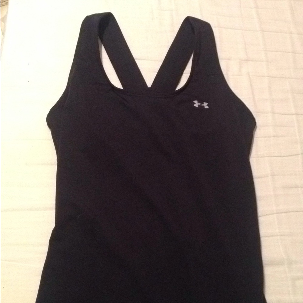 Black Under Armour Heatgear tank top