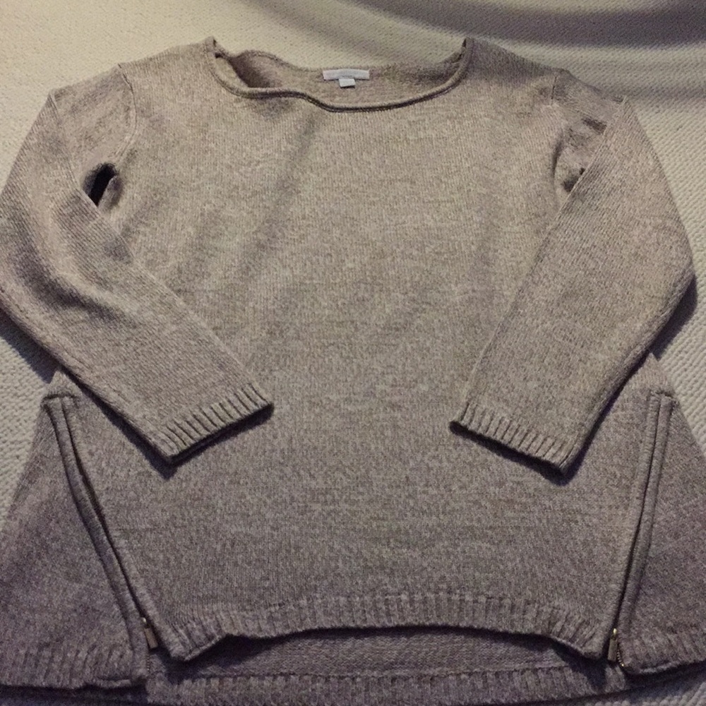 Women's sweater