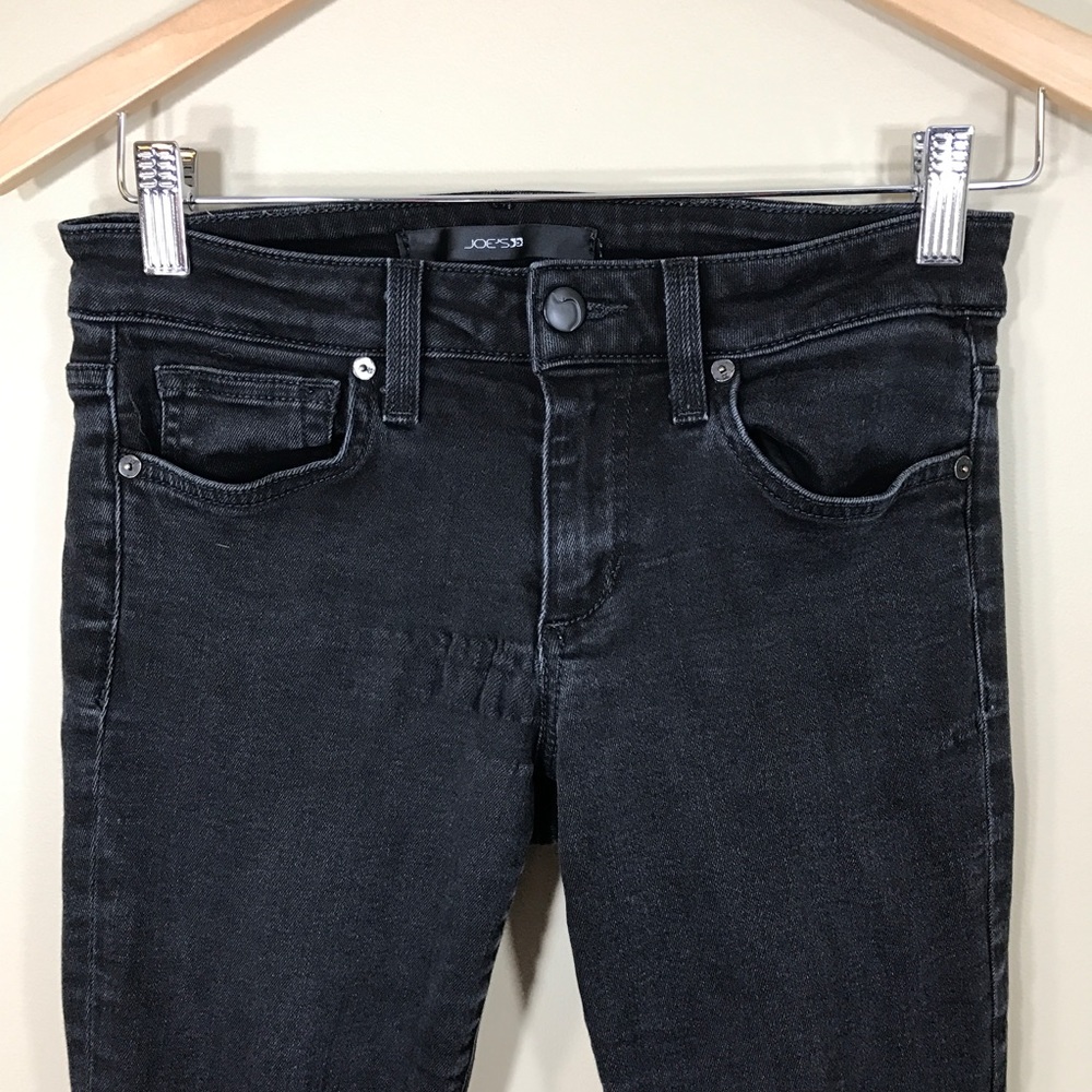 Joe's jeans black "the Skinny" jeans, size 27