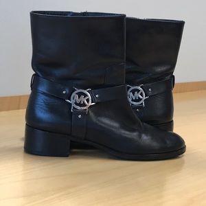 MK booties