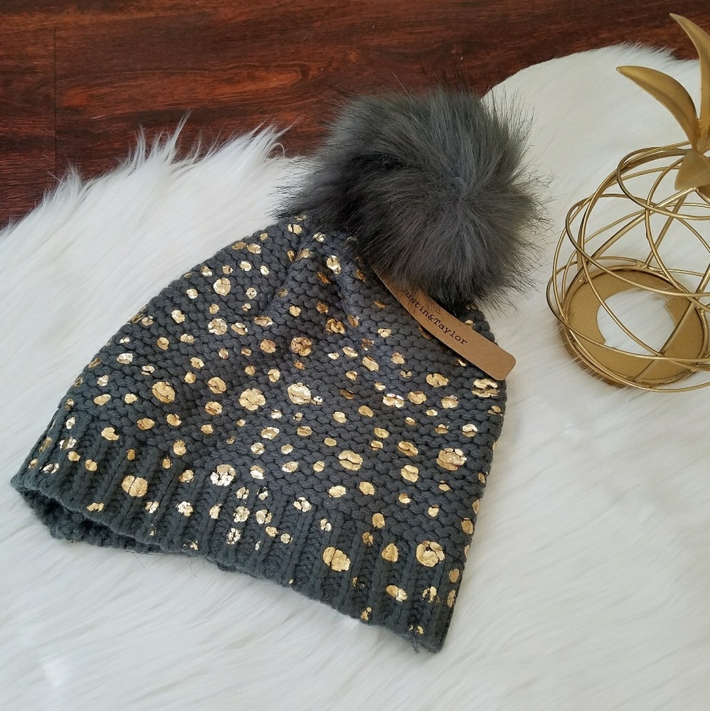 New!! Dotted Pom-Pom Beanie