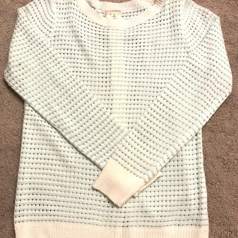 Women’s Sweatshirt Size Medium