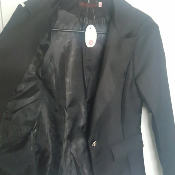 Black jacket - Picture 3 of 3