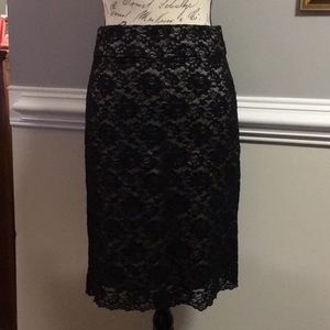 Banana republic black lace sz 4 pencil skirt