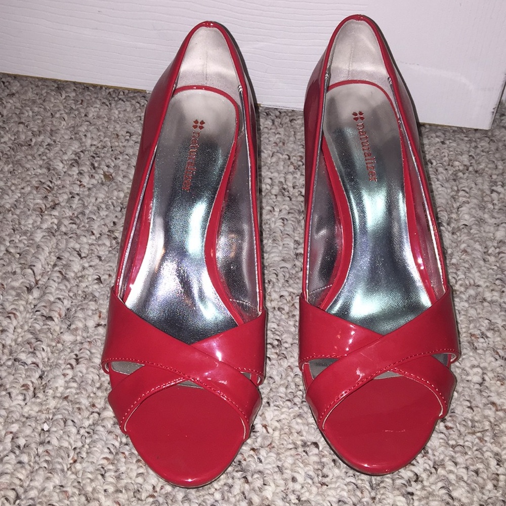 Naturalizer red heels