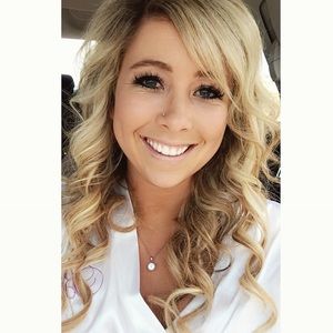 Meet your Posher, Jodee