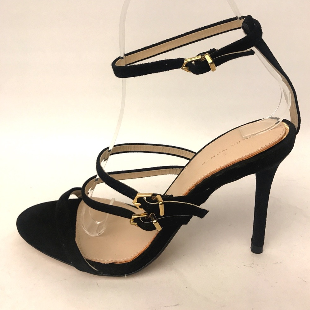 The perfect little black heel!