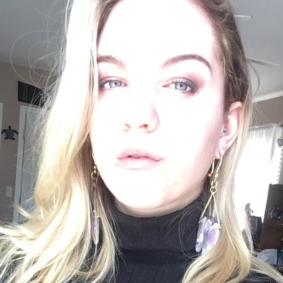 Meet your Posher, Kellie - Picture 1 of 1