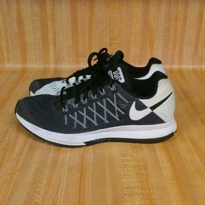 Women's Nike sneakers