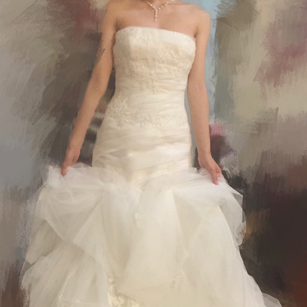 Vera Wang White tulle & organza wedding gown - Picture 4 of 8