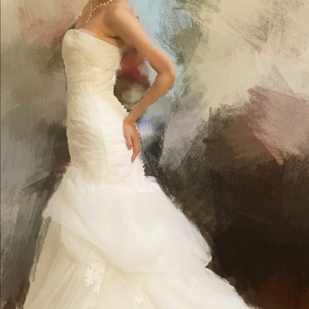 Vera Wang White tulle & organza wedding gown - Picture 6 of 8