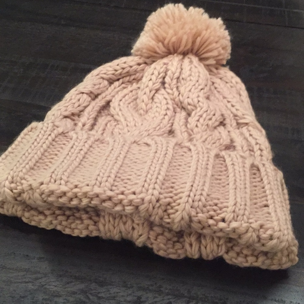 Pom Pom Beanie