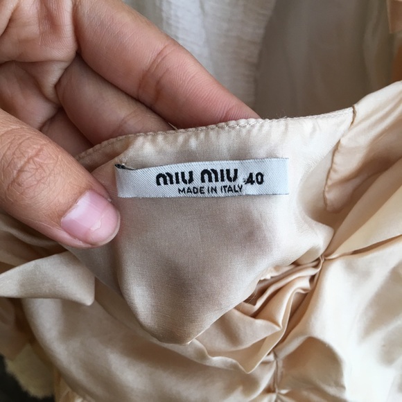 ❌ SOLD ❌ Miu Miu Peach Silk Ruffle Dress - Picture 7 of 8