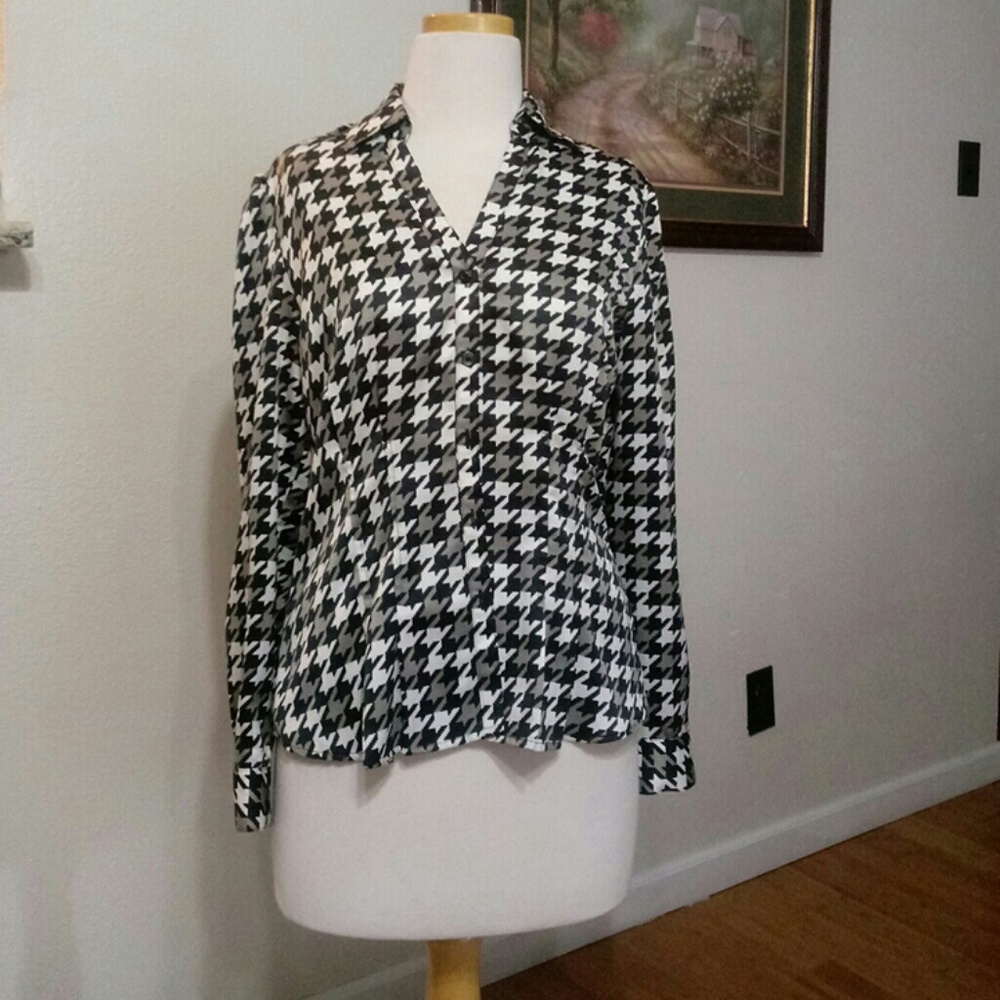 East 5h long sleeve blouse